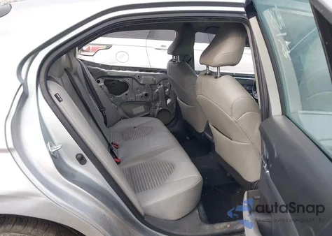 2022 Toyota Camry Se z USA, uszkodzony, nr VIN 4T1G11AK8NU689346